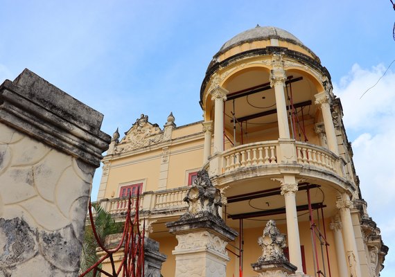 Museu Théo Brandão faz 50 anos de portas fechadas no mês do folclore