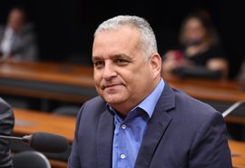 'Nada de WO”: Alfredo Gaspar afirma que pode disputar o governo de Alagoas caso JHC não seja candidato