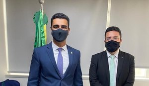 JHC se reúne com presidente do FNDE sobre volta às aulas em Maceió
