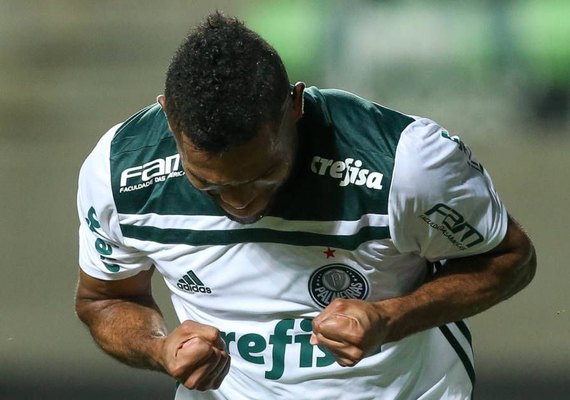Palmeiras vence América-MG fora de casa e garante vantagem