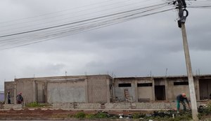 Atraso de obra da UPA em Arapiraca prejudica ações contra Covid-19