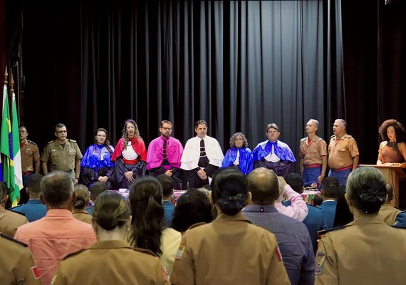 Uneal gradua primeira turma de cadetes do Corpo de Bombeiros Militar de Alagoas