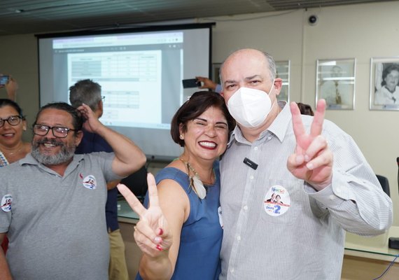 Tonholo e Eliane são reeleitos por ampla maioria para novo mandato na reitoria da Ufal