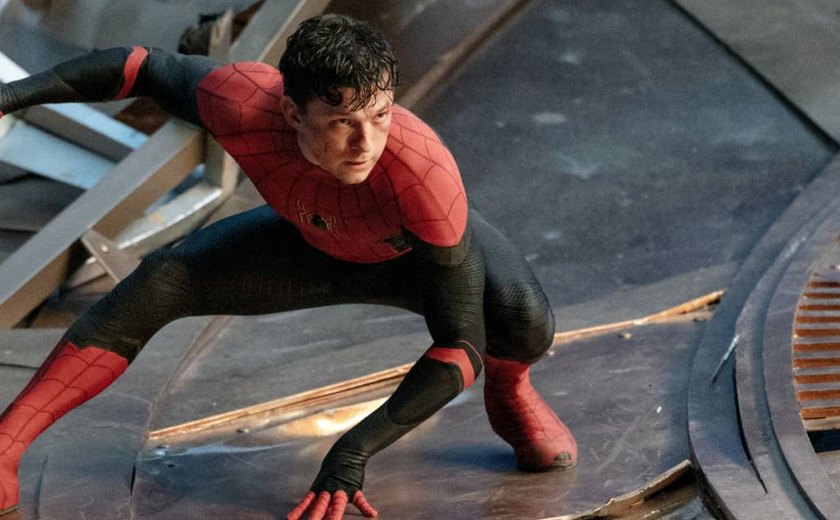 Tom Holland sofre acidente assustador durante filmagens do novo filme do Homem Aranha