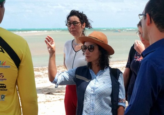 MPF atua para garantir acesso de pescadores e marisqueiras à praia de São Bento, em Maragogi
