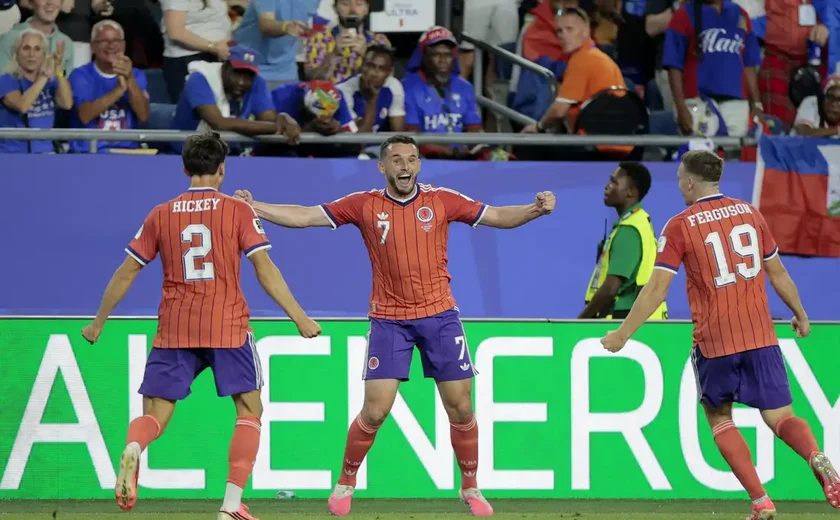 Escócia vence Haiti e vira líder do grupo do Brasil na Copa do Mundo