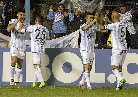 Tucuman bate Nacional e pode até perder por vaga nas quartas de final