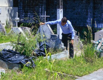 Defensoria encontra acúmulo de mato e outras irregularidades em vistoria no Cemitério São Luís