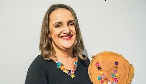 Ana Cristina, da Fulô.A, vive de artesanato e ajuda a perpetuar cultura do bordado