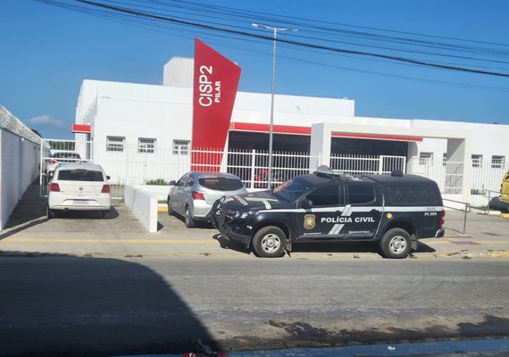 Jovem é preso por prestar falso testemunho durante júri popular no Fórum do Pilar