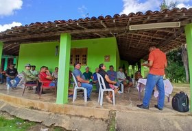 Adeal promove ação de educação sanitária com produtores rurais