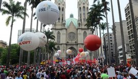 Movimentos sociais e sindicatos fazem ato em São Paulo contra reformas
