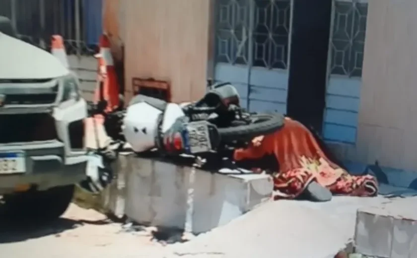 Homem é morto a tiros na porta de casa no bairro do Poço, em Maceió