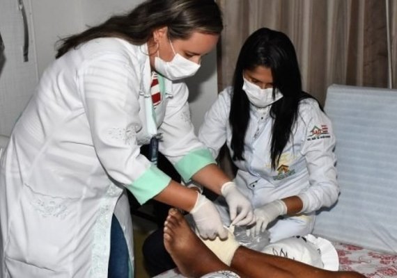 Atenção Domiciliar assiste pacientes acamados em Maceió