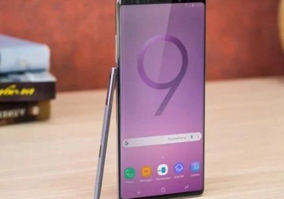 Samsung está testando câmera embutida na tela do smartphone