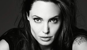 Angelina Jolie cogita entrar para a política e não descarta corrida à presidência