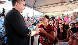 Governador anuncia construção de ponte no povoado Piedade