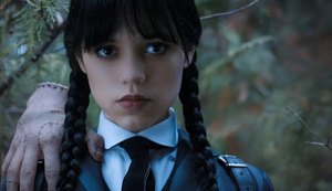 Origem de Mãozinha é revelada na segunda temporada de Wandinha