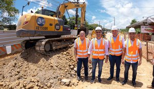 Prefeito vistoria obras de duplicação da Linha Verde na Avenida Durval de Góes Monteiro