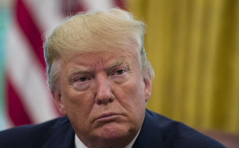 Trump classifica esforço da Câmara por impeachment como tentativa de golpe partidário