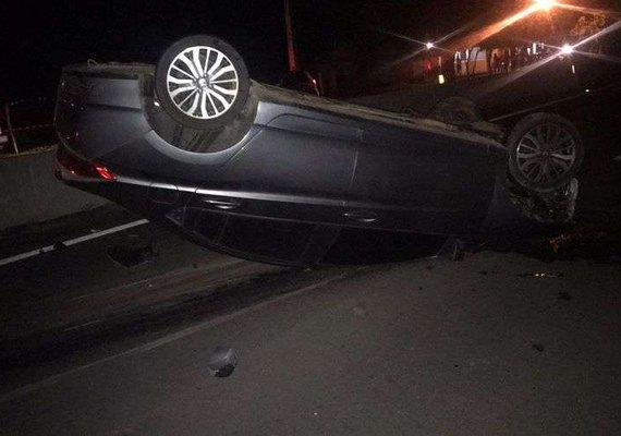 Motociclista na contramão morre depois de colidir com carro em trecho da AL-220