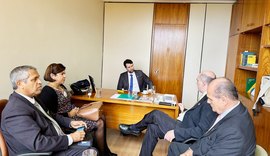 Daniel Barbosa debate universalização do acesso ao transporte de estudantes