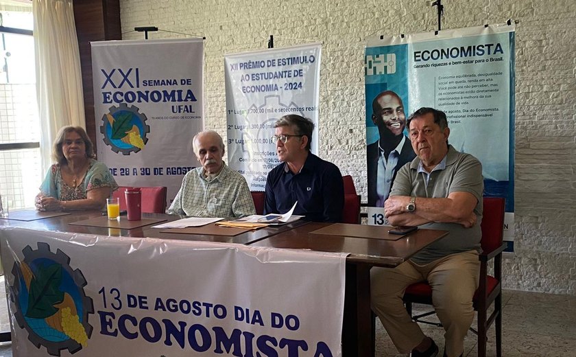 Economistas celebram sua data prestando homenagens durante um café da manhã em Maceió