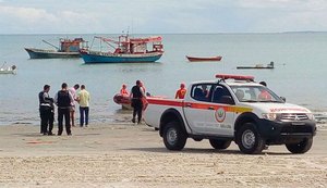 Bateria de torre telefônica é encontrada em embarcação no bairro de Jaraguá