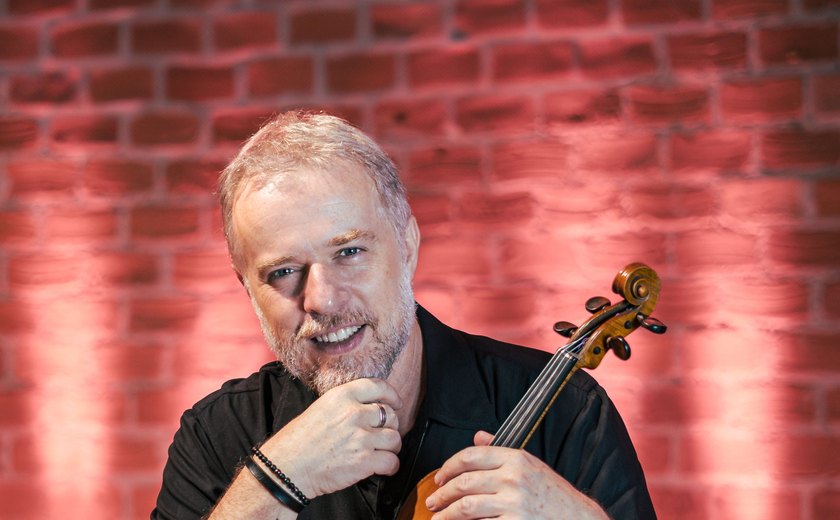 Nicolas Krassik lança 'Em Cenas'