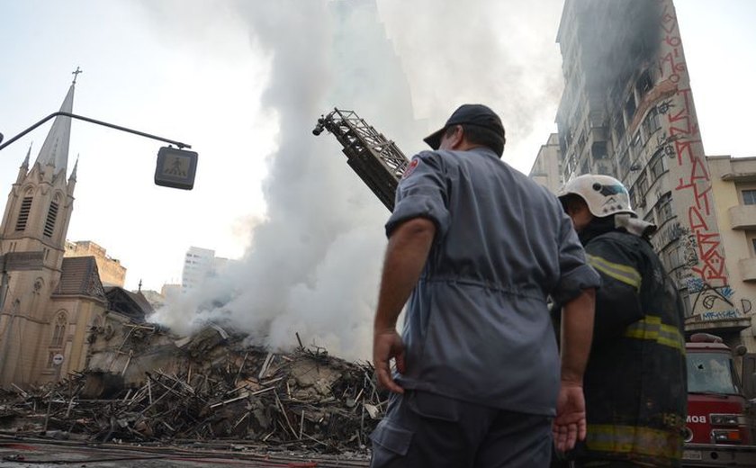 Corpo de vítima de incêndio em São Paulo é liberado para sepultamento