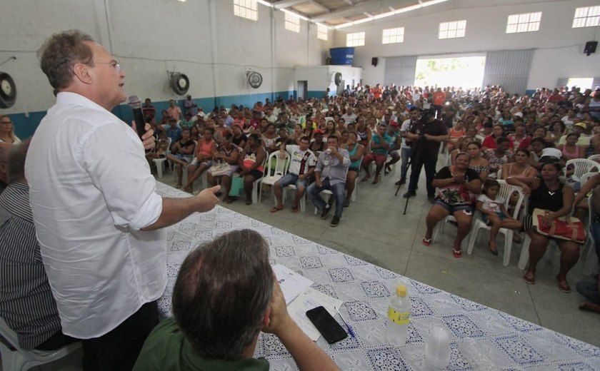 Senador ouve demandas dos pescadores em Piaçabuçu