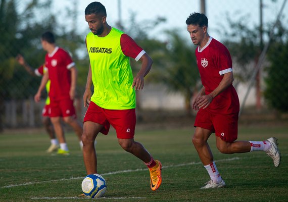 Pressionado, CRB embarca nesta quinta para Manaus