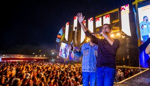 Após sete dias de festa, prefeito JHC encerra festividades juninas no polo Carlos Moura, em Jaraguá