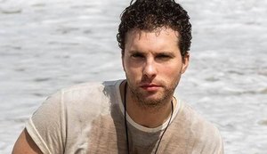 Ator Thiago Fragoso se livra de demissões em massa e renova contrato com a Globo