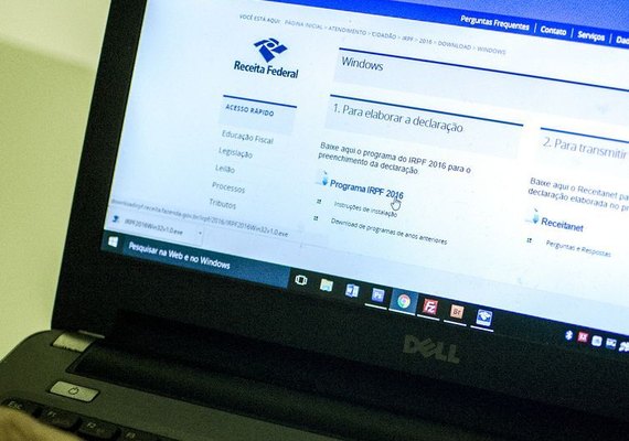 Programa para receber declaração do IR estará disponível segunda-feira (25)