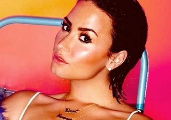 Demi Lovato volta a se internar em clínica de reabilitação, diz site
