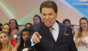 Convidada é obrigada a tomar banho para gravar com apresentador Silvio Santos