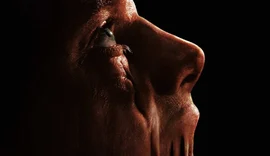 Cara-De-Barro ganha trailer perturbador e revela o filme mais sombrio da DC até agora