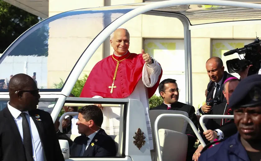 Papa: estou na África para encorajar católicos, não debater com Trump