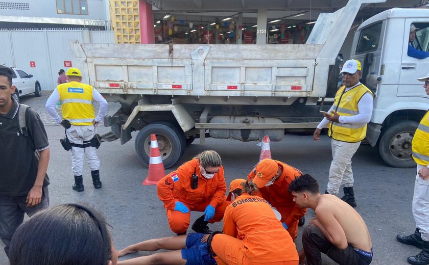 Ronda atende jovem vítima de acidente e idosa que passou mal durante colisão no Jacintinho