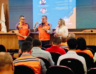AMA e Defesa Civil reúnem coordenadores municipais para apresentar sistemas inteligentes de monitoramento