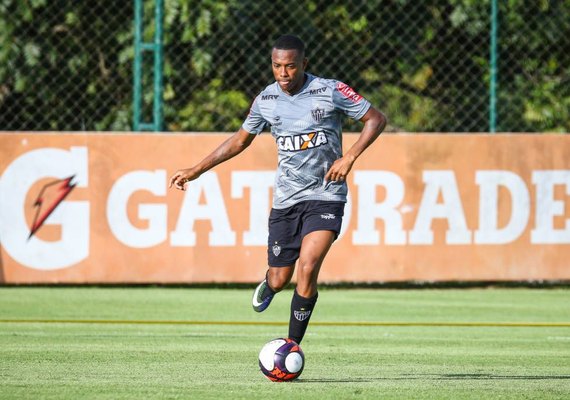 Robinho diz manter foco no Atlético-MG e critica especulações de saída