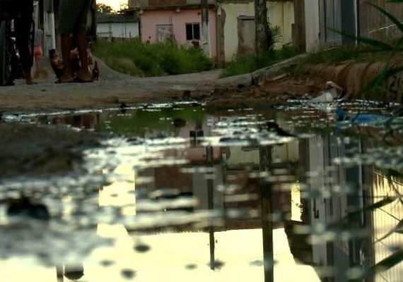 Epidemia de zika reforçou combate ao mosquito, mas saneamento é problema