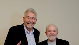 Paulão participa de entrega de moradias do Minha Casa Minha vida em Maceió