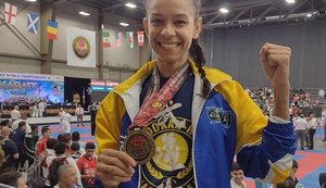 Atleta alagoana conquista título mundial de karatê no México