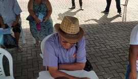 CRF/AL promove ação de saúde para falar sobre os riscos do uso de medicamentos em idosos e crianças