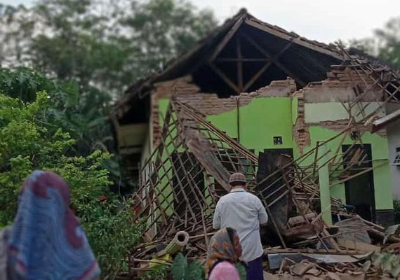 Ilha de Java na Indonésia é atingida por terremoto de magnitude 5,9