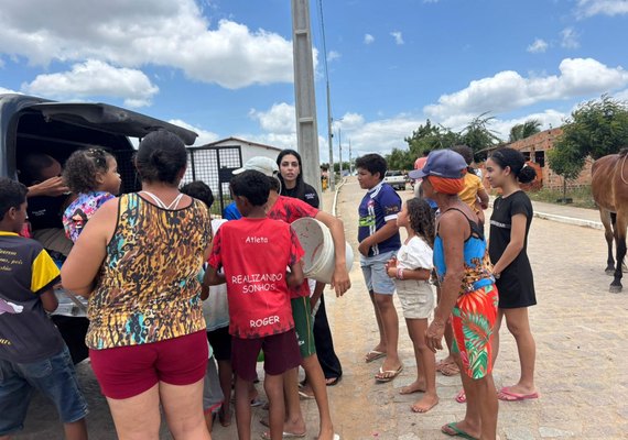 PC/AL promove ação solidária em comemoração ao Dia das Crianças no Sertão