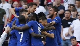 Chelsea vence Manchester United e leva a Copa da Inglaterra