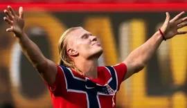 Erling Haaland afirma não saber como faz tantos gols: 'É dom de Deus'